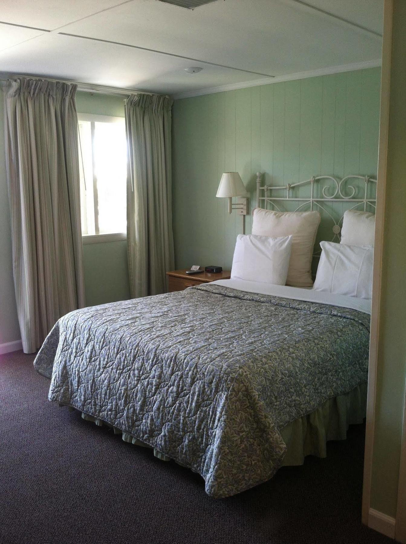 Blue Sea Motor Inn ノース・トゥルーロ エクステリア 写真